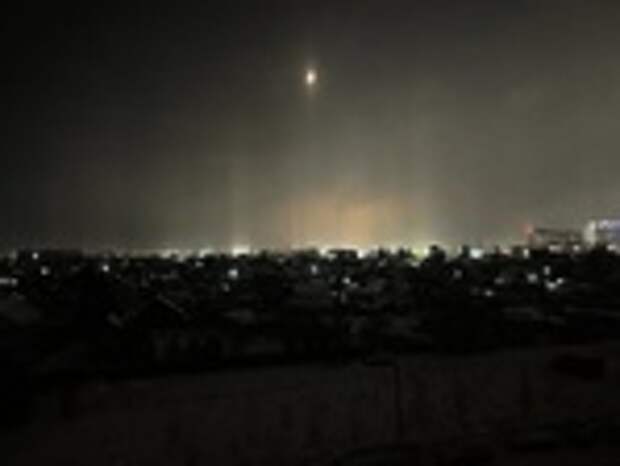 В Барнауле в небе заметили световые столбы / Фото: amic.ru