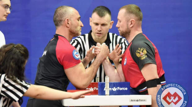 Крымский спортсмен седьмой раз подряд одержал победу на Чемпионате России по пара-армрестлингу
