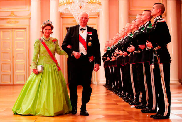 Король Харальд V и королева Соня.