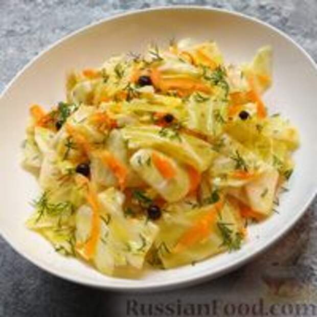 Фото к рецепту: Капуста, маринованная кусочками, с морковью и чесноком