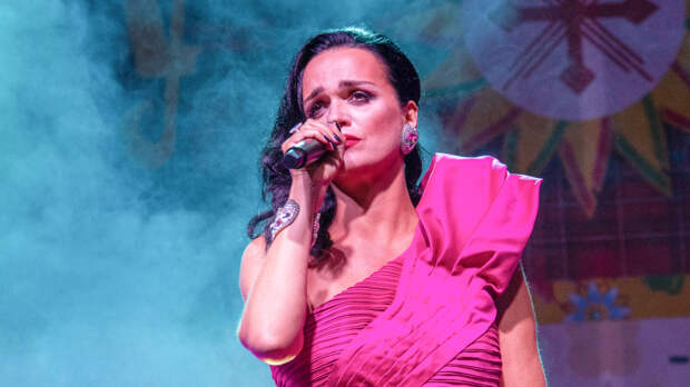 «Не перебивай меня, я артистка»: чем для певицы Славы обернется скандальный концерт