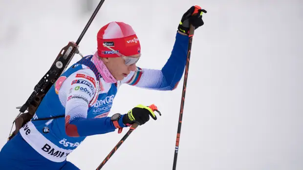 Трофей для Кузьминой: сестра Шипулина завоевала «Малый хрустальный глобус» в зачёте спринтерских гонок КМ по биатлону