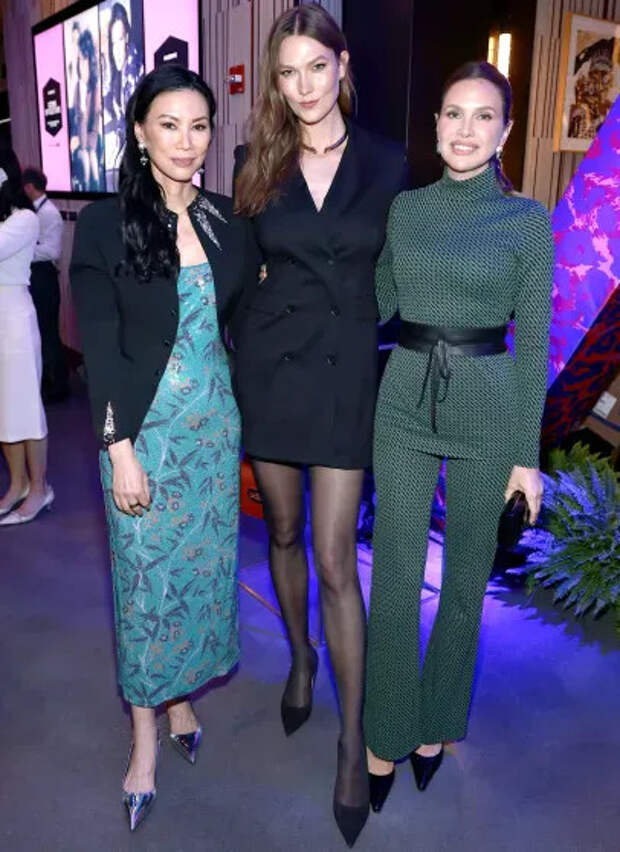 Венди Дэн Мёрдок, Карли Клосс и Даша Жукова