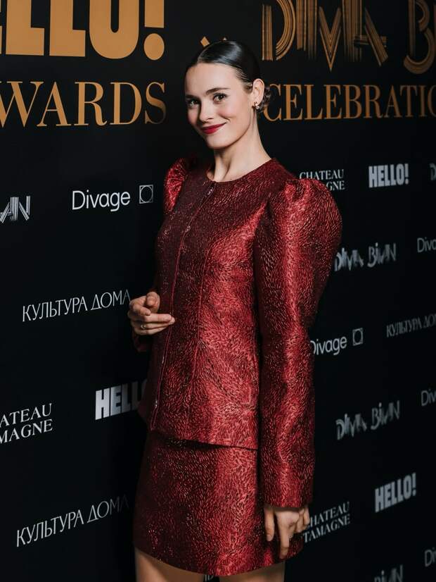 «Я всё время бегу»: Ангелина Стречина о жизни на чемоданах