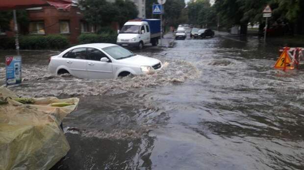 Вчерашний дождь и ураган в Киеве гроза, киев, потоп