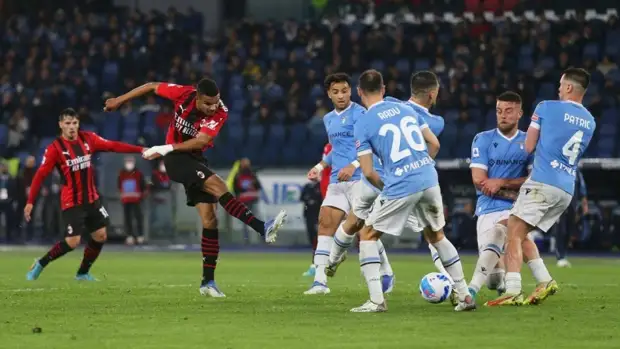 «Милан» одолел «Лацио» и вернул себе лидерство