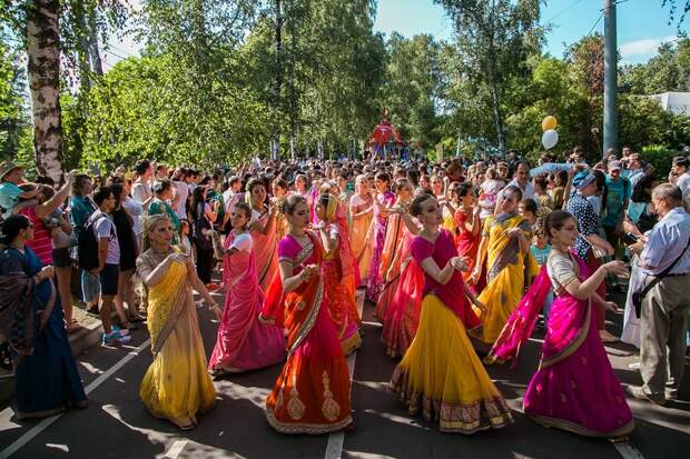 Площадка международного фестиваля «Друзья в Москве» откроется в Лианозовском парке Фото предоставлено пресс-службой Лианозовского парка