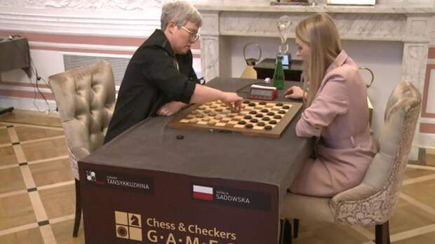 Триумф на фоне русофобских санкций: россиянка стала чемпионом мира по шашкам