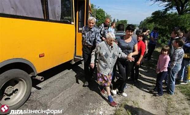 230 тысяч жителей Донбасса стали беженцами - ООН 230 тысяч жителей Донбасса стали беженцами - ООН