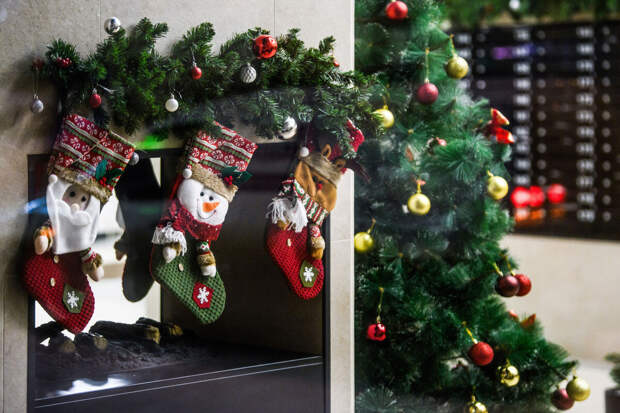 Мошенники используют "Тайного Санту" для кражи денег перед Новым годом