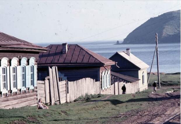 Деревня на берегу Байкала