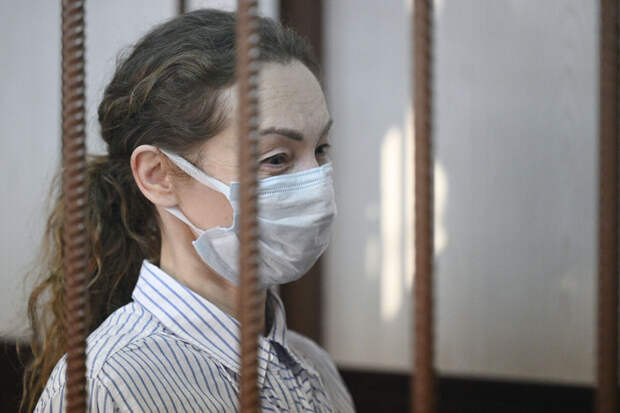 РИА: забравшего деньги у Долиной курьера потерпешвшие узнавали по кодовым словам