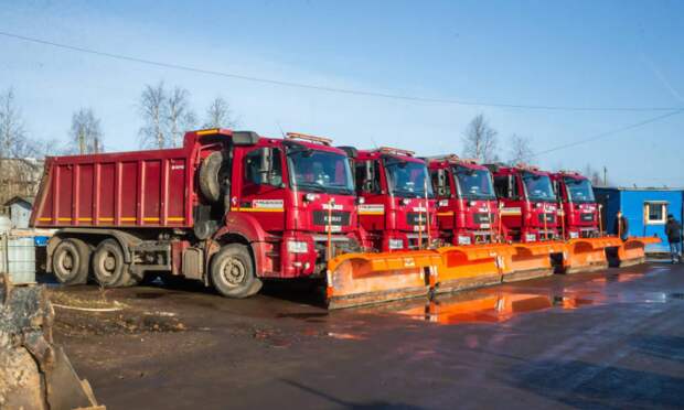 Дмитрий Морев проверил готовность Мезенского дорожного управления к зимнему содержанию дорог