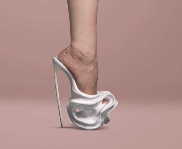 Style Guide for Shoeholics: 5 Trendy Ways to Pair Shoes with Clothes