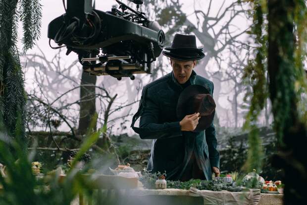 Алиса в стране чудес (2025)