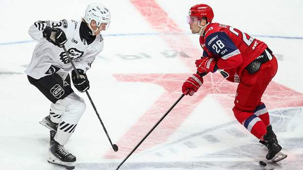 «Локомотив» обыграл «Трактор» в матче Кубка открытия КХЛ