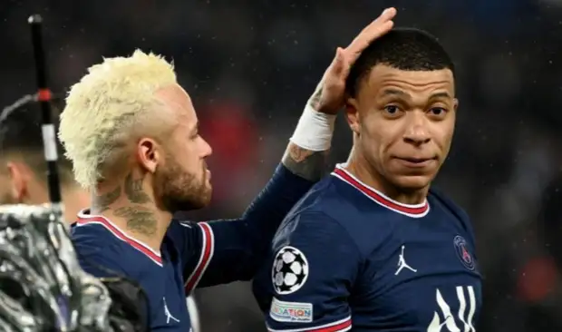«ПСЖ» предложил Мбаппе рекордный контракт