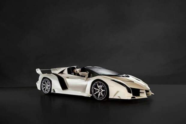 4. Lamborghini Veneno Roadster 2014