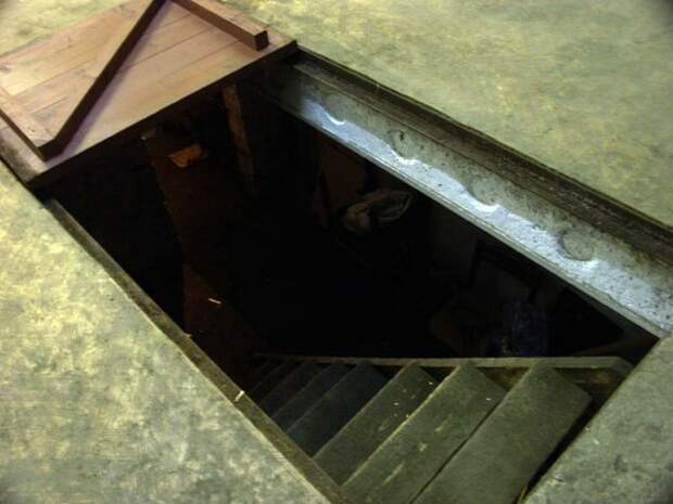 Как сделать смотровую яму-погреб в гараже