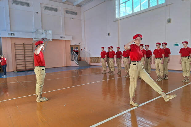 Юнармейцы приняли участие в военно-спортивной игре «Зарница Поволжья» в Самарской области
