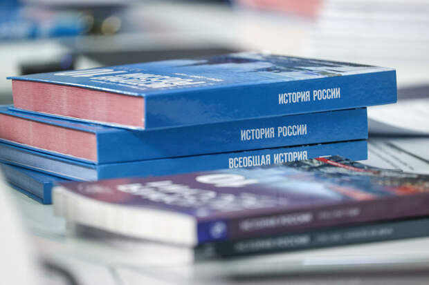 Минпросвещения: экзамен по истории будет допуском к ГИА наряду с устным русским