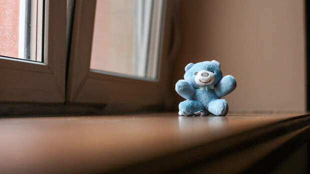 Ребенок выпал из окна детского сада в Якутске