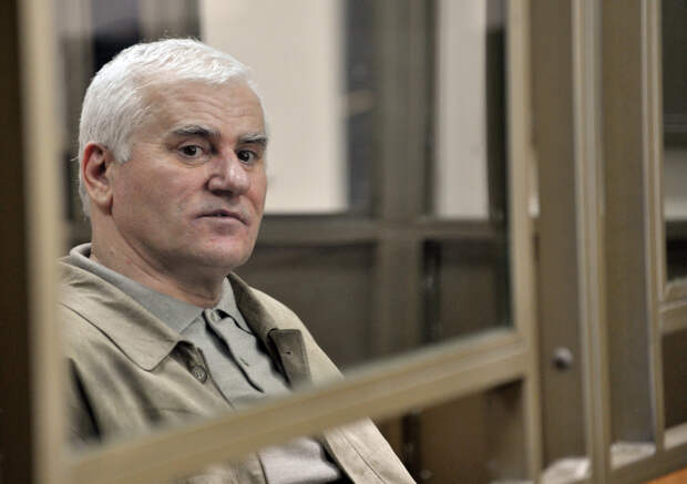 Экс‑мэр Махачкалы отсудил 346 тысяч рублей в счёт расходов на адвоката