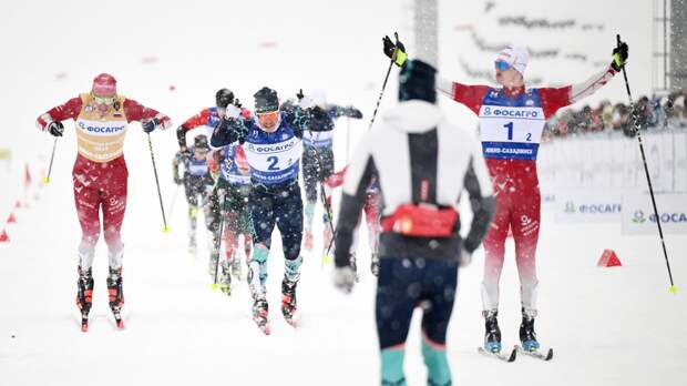 «Что в ней такого?»: Степанова едва не упала и осталась без золота, а Большунов не догнал Терентьева и проиграл Ардашеву