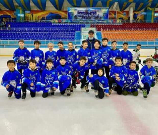 Команда «Туран» прошла в следующий этап турнира по хоккею