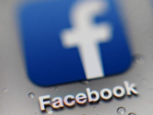 СМИ узнали, по каким критериям модераторы зачищают "Фейсбук"