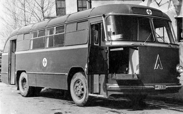 Спасти любой ценой! — 20 редких санитарных автомобилей