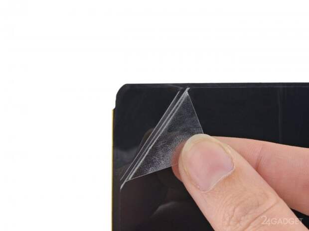 Названа причина поломки складных смартфонов Samsung Galaxy Fold (9 фото) Названа причина поломки складных смартфонов Samsung Galaxy Fold (9 фото)