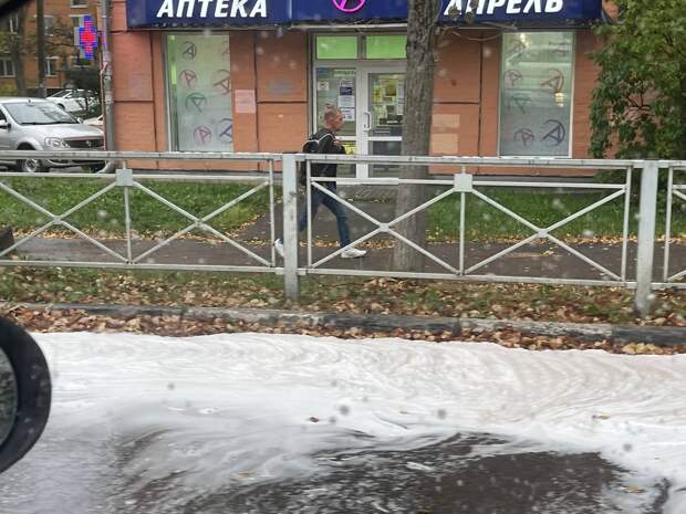 Туляки заметили пену на улицах города