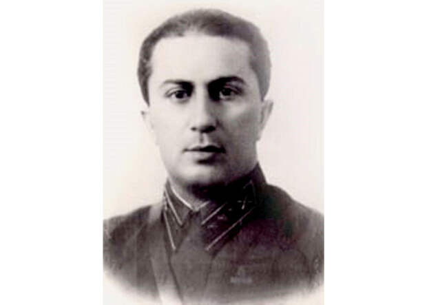 Старший лейтенант Яков Джугашвили. Фото в свободном доступе.