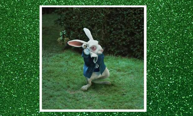 Мем «кролик с часами»: что означает популярная в соцсетях отсылка к «Алисе в Стране чудес»