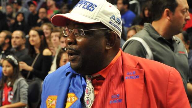NBA Superfan Clipper Darrell