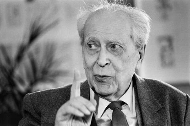 Академик Лихачев.