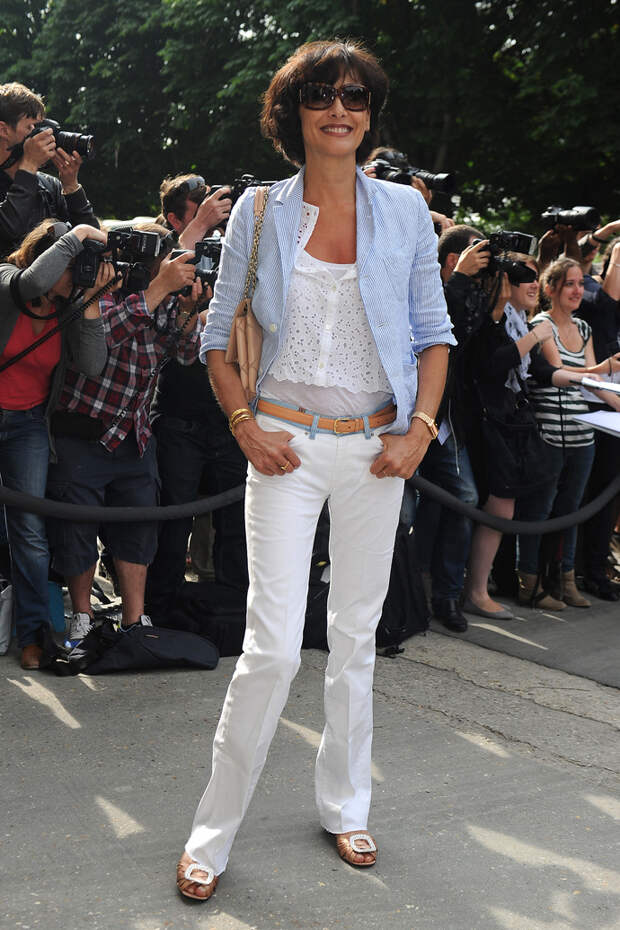 10 способов носить белые джинсы