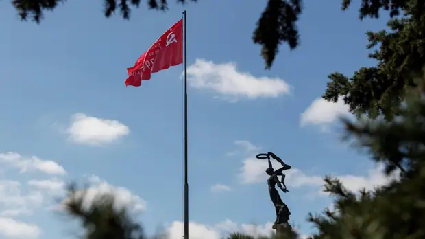 Херсонская область с 1 мая навсегда переходит в рублёвую зону