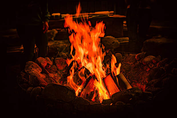 Губернатор Сальдо: жителям Корабел в Херсоне приходится готовить еду на кострах