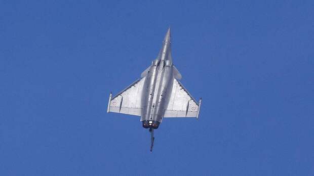 Медведев назвал сделку по поставке истребителей Rafale Киеву коррупционной