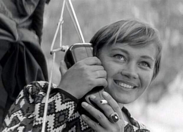Лариса Лужина в фильме *Вертикаль*, 1966 | Фото: echo.msk.ru Лариса Лужина в фильме *Вертикаль*, 1966 | Фото: echo.msk.ru