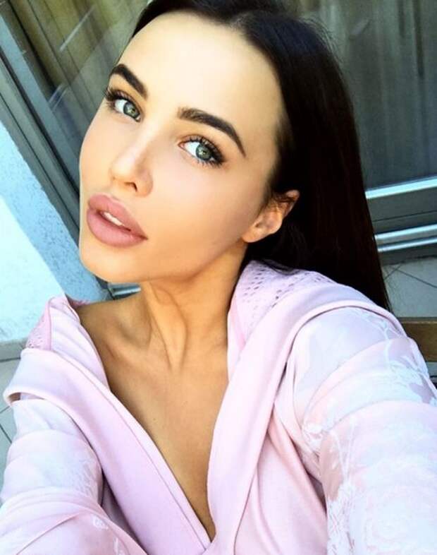 Модель Анастасия Решетова - девушка Тимати (20 фото)