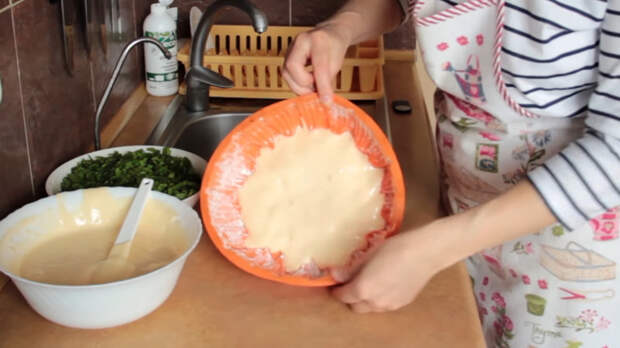 Быстрый пирог со щавелем пирог, щавель, рецепт, видео рецепт, кулинария, еда, IrinaCooking, пирог со щавелем, видео, длиннопост