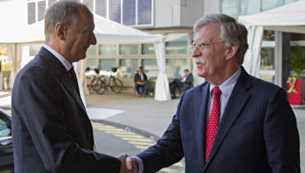 Секретарь Совета безопасности Николай Патрушев и советник президента США по нацбезопасности Джон Болтон. Архивное фото