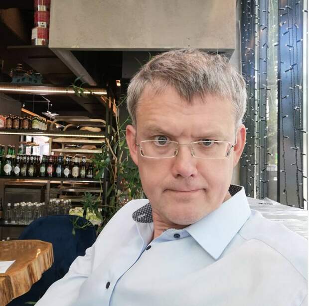 Если ты мозахист, можешь сколько угодно пытаться уговорить бешенную собаку не кусаться, но рано или поздно тебе придётся её пристрелить.-4