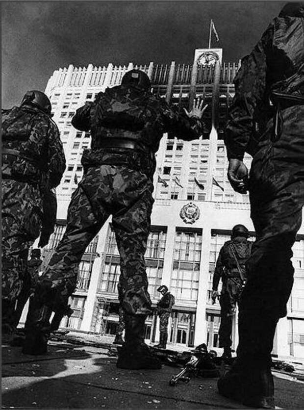 Атака на Белый дом, 1993 год 90-е годы, СССР, жизнь, ностальгия, фото