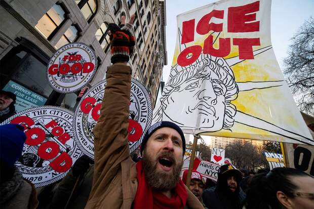 Голливудские звезды выступили против трамповских «оккупантов» и «Гестапо»