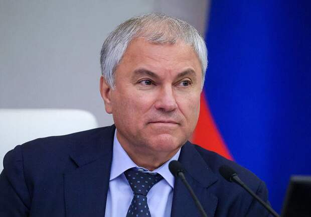 Володин: День защитника Отечества объединяет всех, кто посвятил свою жизнь нашей стране — России