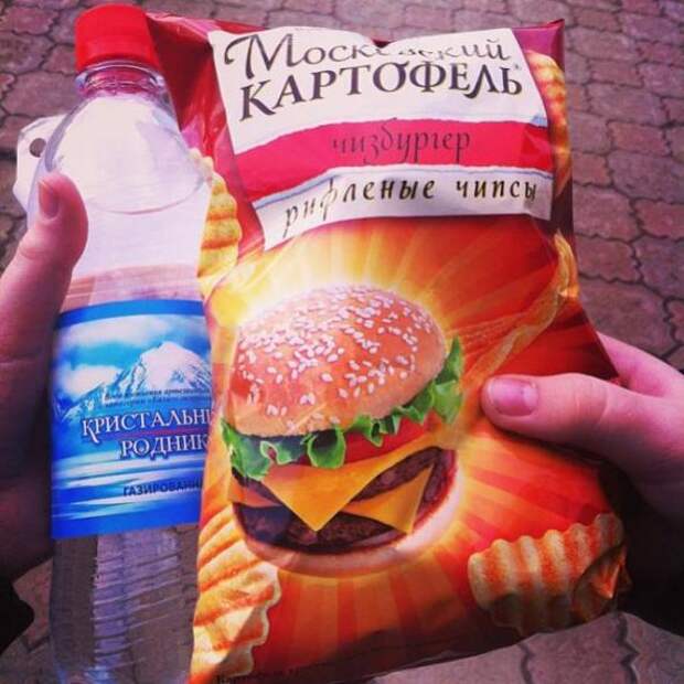 Чупа-чупс со вкусом водки, а внутри - кусок селёдки!